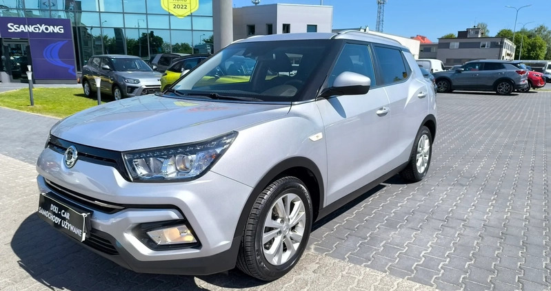 SsangYong Tivoli cena 61900 przebieg: 54000, rok produkcji 2019 z Strzegom małe 301
